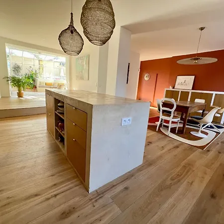 Bord De Mer, Magnifique De 150m2 Avec Jardin Apartment